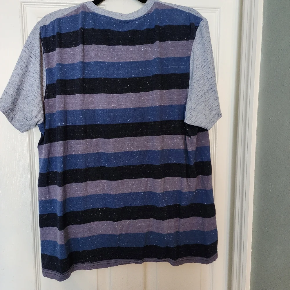 Air walk shirt - Picture 2 of 3